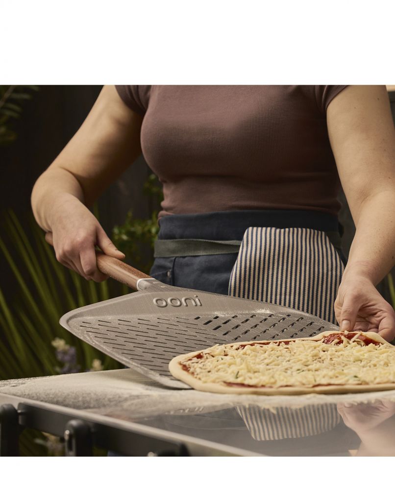 Ooni Pizzaschieber signature perforiert 35 cm