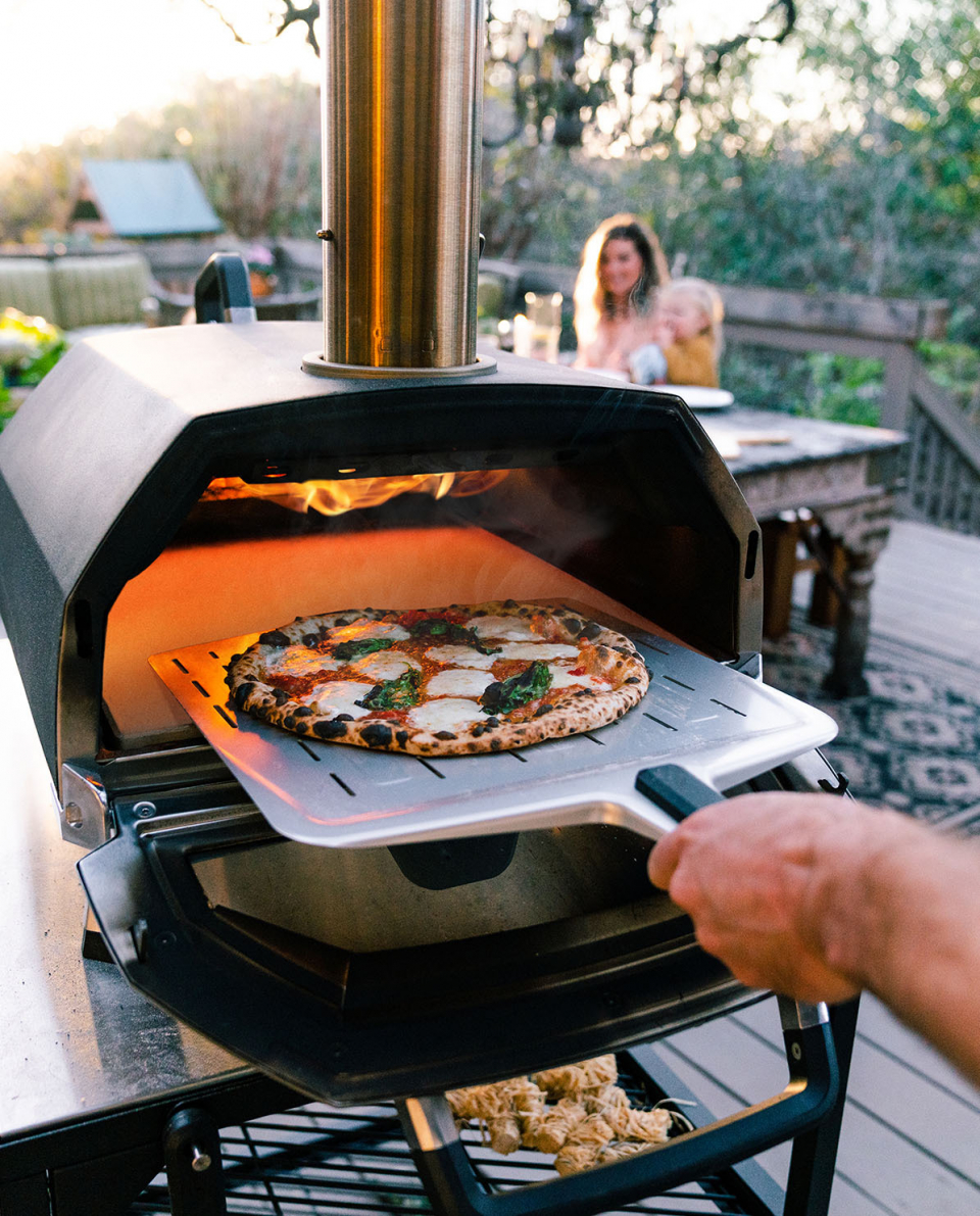 Ooni Pizzaschieber perforiert 2